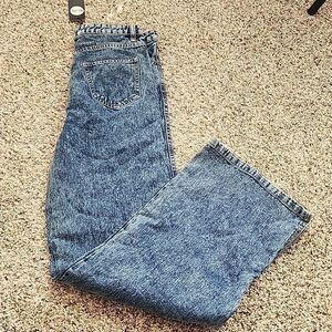 Wide Leg Flare Jeans Size 4 Vintage Wash NWT